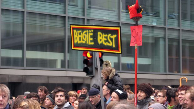 Demonstrace proti politikům a za jednotu Belgie v Bruselu