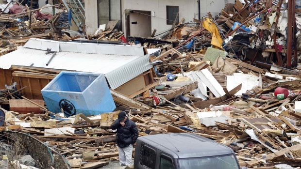 Japonsko se vypořádává s následky ničivého zemětřesení - den pátý