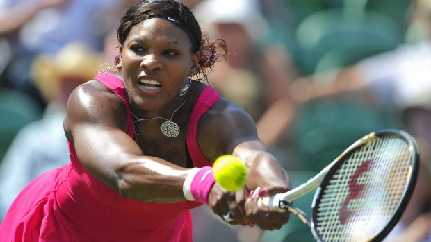 Serena Williamsová ve vítězném utkání 1. kola v Eastbourne