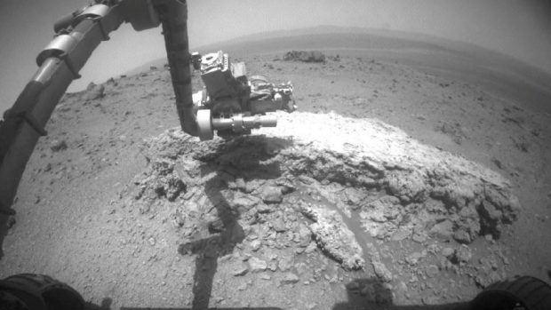 Kámen &quot;Tisdale 2&quot; se liší od všech, které kdy rover Opportunity na Marsu prozkoumal.