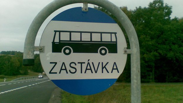 Zastávka autobusu před Pelhřimovem