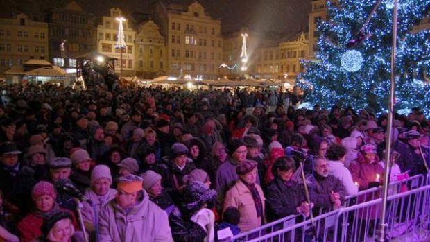 Zpívání koled s Českým rozhlasem Plzeň