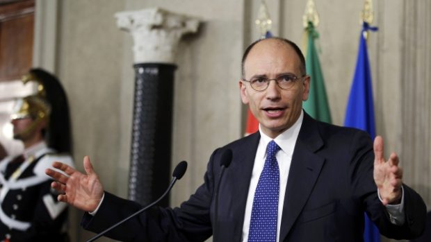 Italskou vládu se pokusí sestavit místopředseda Demokratické strany Enrico Letta