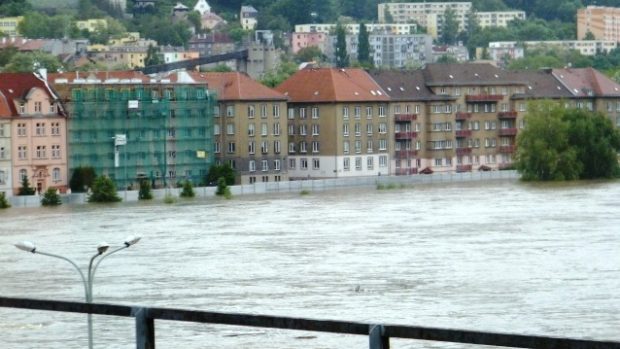 Ústí nad Labem pod vodou čeká na hlavní povodňovou vlnu /4.června 2013/