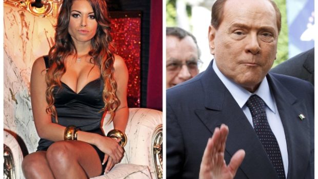 Marocká dívka Karima Al Maroughová a italský expremiér Silvio Berlusconi