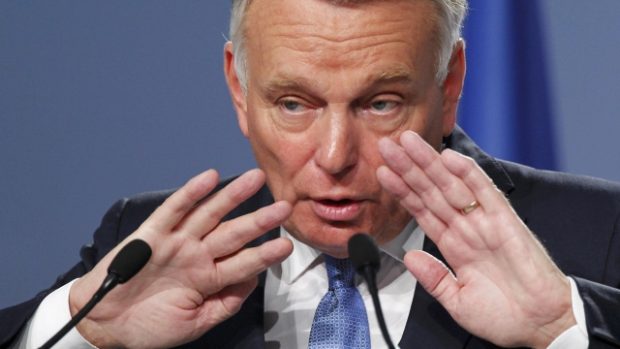 Premiér Jean Marc Ayrault schůzku klíčových ministrů a zástupců parlamentu k Sýrii