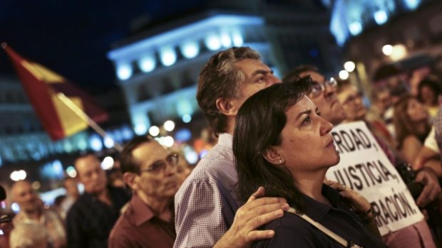 Demonstranti v Madridu žádají spravedlnost pro oběti zločinů Frankovy éry