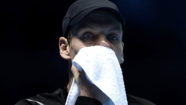 Tomáš Berdych v zápase s Rafaelem Nadalem na Turnaji mistrů