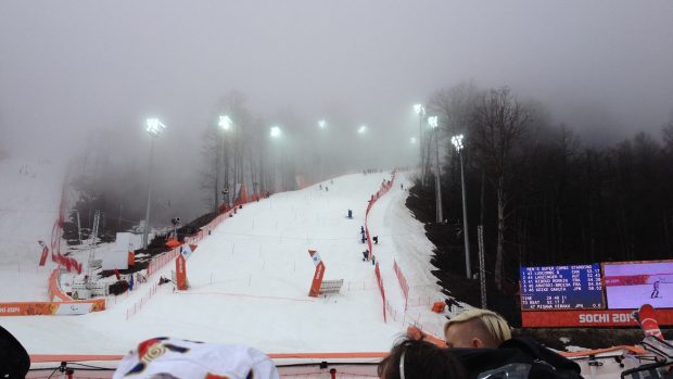 Paralympijský kombinační slalom pokryla mlha