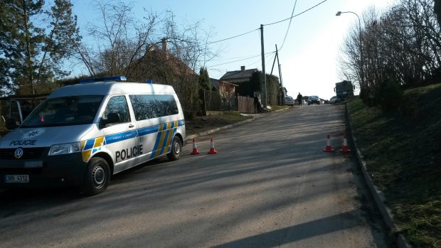 Policisté kontrolují sklady zbrojařské firmy ve Slatině u Vysokého Mýta