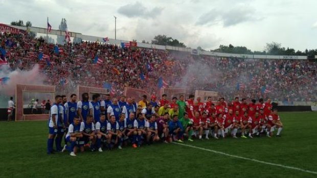 S kariérou Petra Švancary se na stadion Za Lužánkami přišlo rozloučit na 25 tisíci fotbalových fanoušků