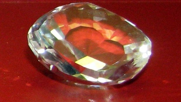 Diamant Koh-i-Noor (replika)