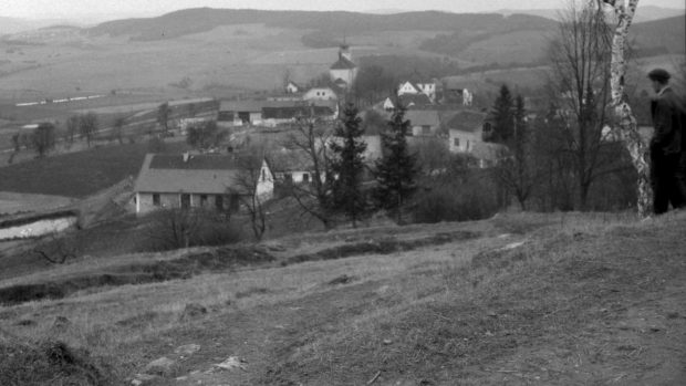 Vystěhované obce a osady na Benešovsku a Neveklovsku za okupace. Vysoký Újezd, vystěhován 14. září 1942