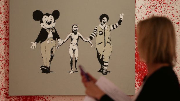 Banksyho obraz v londýnské galerii