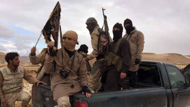 Bojovníci Fronty an-Nusra, syrské odnože teroristické sítě Al-Káidy