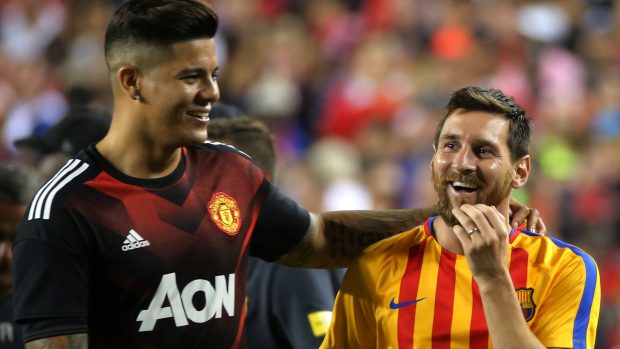 Lionela Messiho může chtít zkusit zastavit i jeho krajan Marcos Rojo, který se do sestavy United vrací po dlouhém zranění