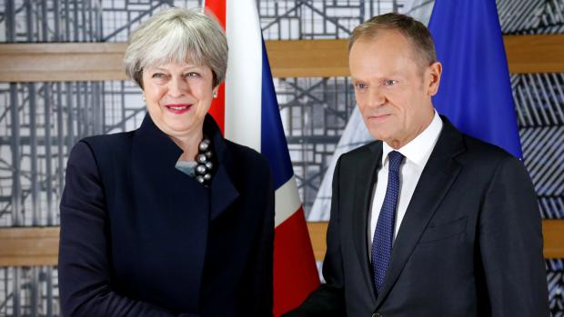 Britská premiérka Theresa Mayová a předseda Evropské rady Donald Tusk