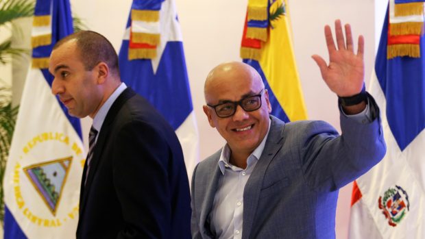 Starosta Caracasu Jorge Rodriguez na venezuelských jednáních