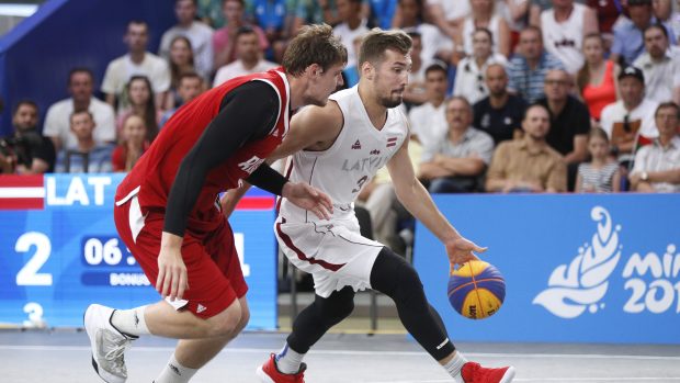 Basketbal 3x3, utkání na Evropských hrách v Minsku mezi Ruskem a Lotyšskem