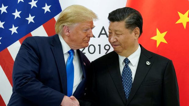 Trump a Si při setkáni na okraj summitu G20 v Ósace (29. června 2019)