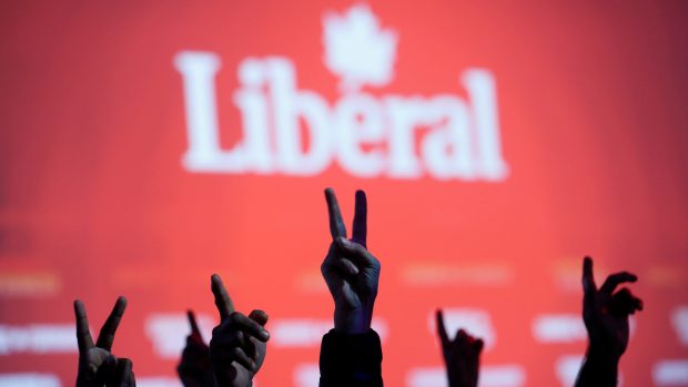 Příznivci Liberální strany slaví vítězství v kanadských volbách