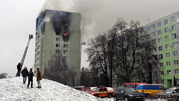 Slovenští statici se domnívají, že by se celý dům poškozený výbuchem plynu a požárem v Prešově měl zbourat.