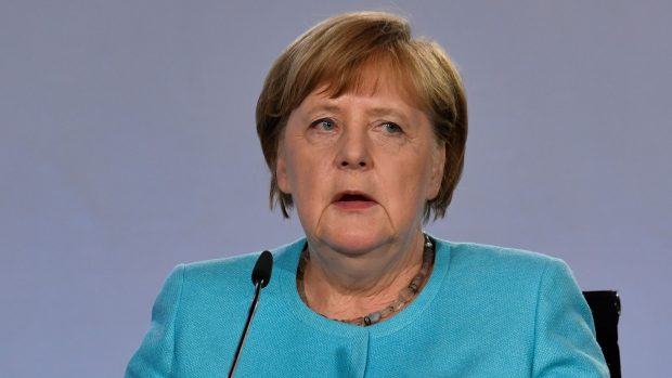 Německá kancléřka Angela Merkelová po jednání vládní koalice kvůli novému balíku opatření na podporu ekonomiky po koronaviru