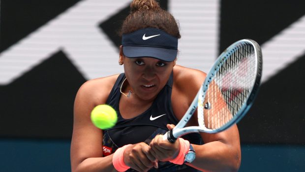 Třetí nasazená Naomi Ósakaová (na snímku) zahájila tenisové Australian Open výhrou 6:1, 6:2 nad Anastasií Pavljučenkovovou