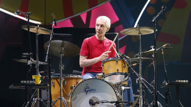 Charlie Watts na snímku z roku 2016, kdy Rolling Stones vystupovali v chilském Santiagu