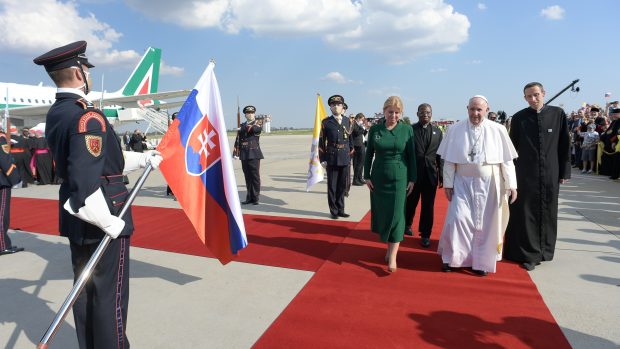 Většinu času na Slovensku bude František vystupovat, jako představitel církve