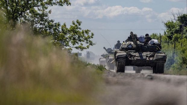 Ukrajinské tanky v Doněcké oblasti