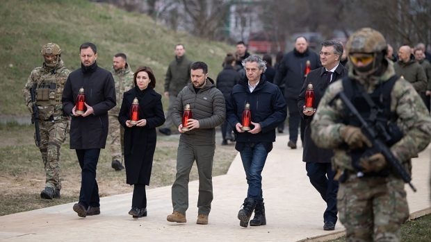 Volodymyr Zelenskyj v Buči připomněl rok od osvobození města.