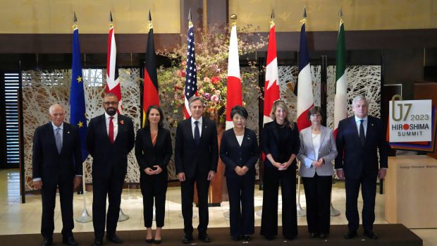 Ministři zahraničí ekonomicky vyspělých zemí G7 v noci na středu ujistili, že zůstanou jednotní v podpoře Ukrajiny