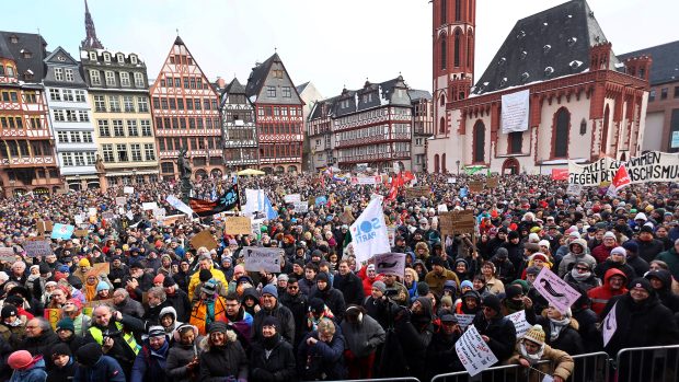 Další protesty se v sobotu konají například v Hannoveru, Koblenzi či Berlíně