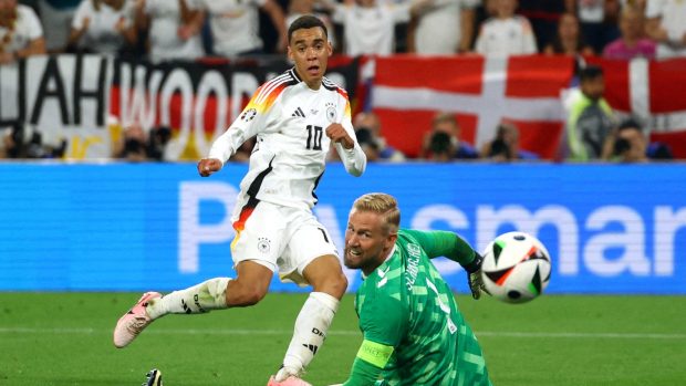 Druhý a vítězný gól Německa proti Dánsku zajistil Jamal Musiala