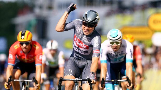 Jasper Philipsen vítězí v 16. etapě Tour de France