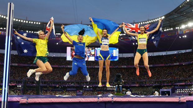 Olympijské medailistky (zleva) Eleanor Pattersonová, Iryna Geraščenková, Jaroslava Mahučichová a Nicola Olyslagersová