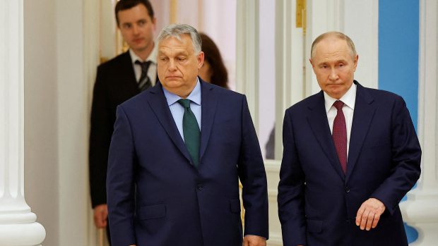 Maďarský premiér Viktor Orbán a ruský prezident Vladimir Putin na tiskové konferenci po setkání v Moskvě