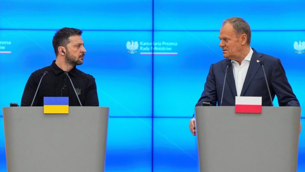 Polský premiér Donald Tusk ve středu jednal s ukrajinským prezidentem Volodymyrem Zelenským ve Varšavě