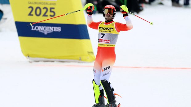 Švýcarský lyžař  Loic Meillard ovládl slalom na mistrovství světa v alpském lyžování