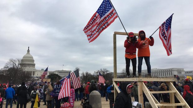 Starostka Washingtonu vyhlásila od šesti hodin odpoledne tamního času zákaz vycházení v celém městě