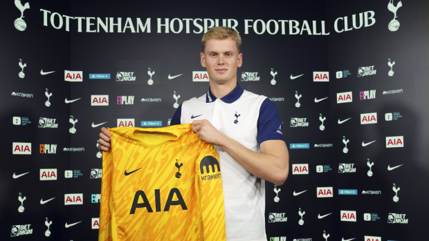 Brankář Tottenhamu Antonín Kinský