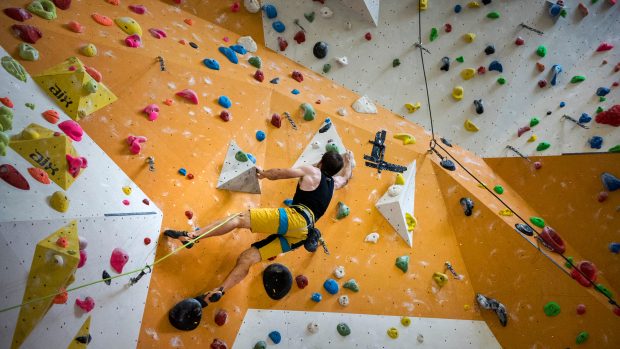 Adam Ondra, patří mezi absolutní světovou špičku sportovních lezců a Štěpán Stráník