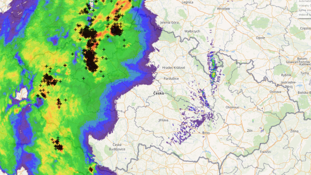 Po rekordně teplém úterý přešly přes Čechy bouřky