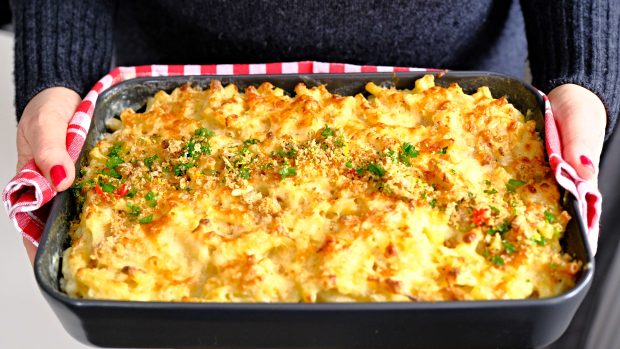 Dokonale zahřívací a komfortní pokrm, to je Mac and Cheese, tedy zapečené makarony se sýrem