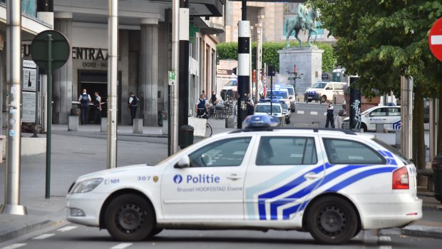 Policejní vůz před bruselským nádražím