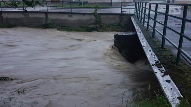 Velička na Hodonínsku dosáhla v obci Velká nad Veličkou třetího povodňového stupně.