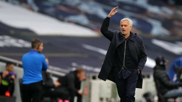 José Mourinho s nařízenou penaltou v utkání s Newcastlem hrubě nesouhlasil