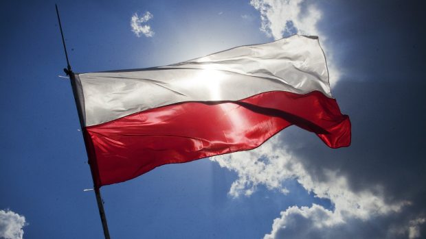 Polská vlajka (ilustrační foto)