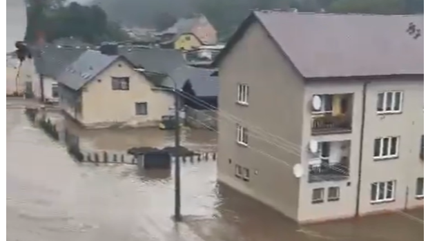 Hanušovice zaplavila povodňová vlna